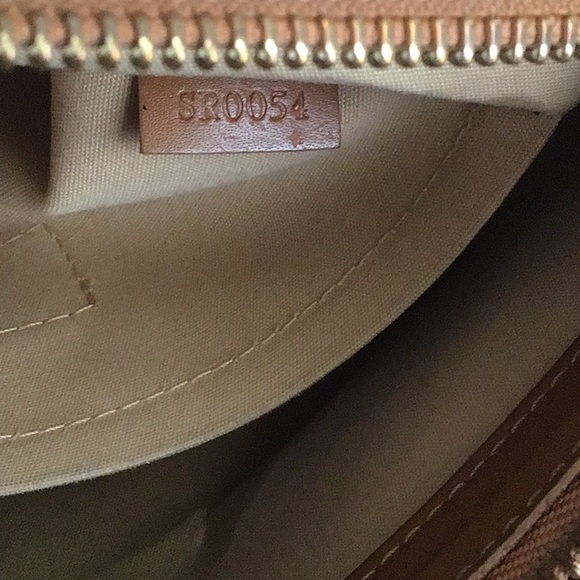 Louis Vuitton Lucille PM - Picture 8 of 15